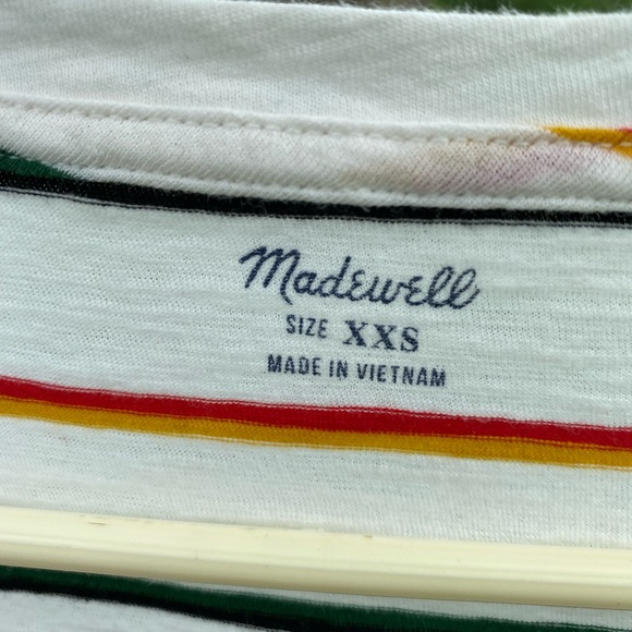 ❌SOLD❌ ⚡️Madewell | Cream Striped V-neck Tee | EUC | XXS ❤️ 1 Tiny Flaw - Picture 6 of 17